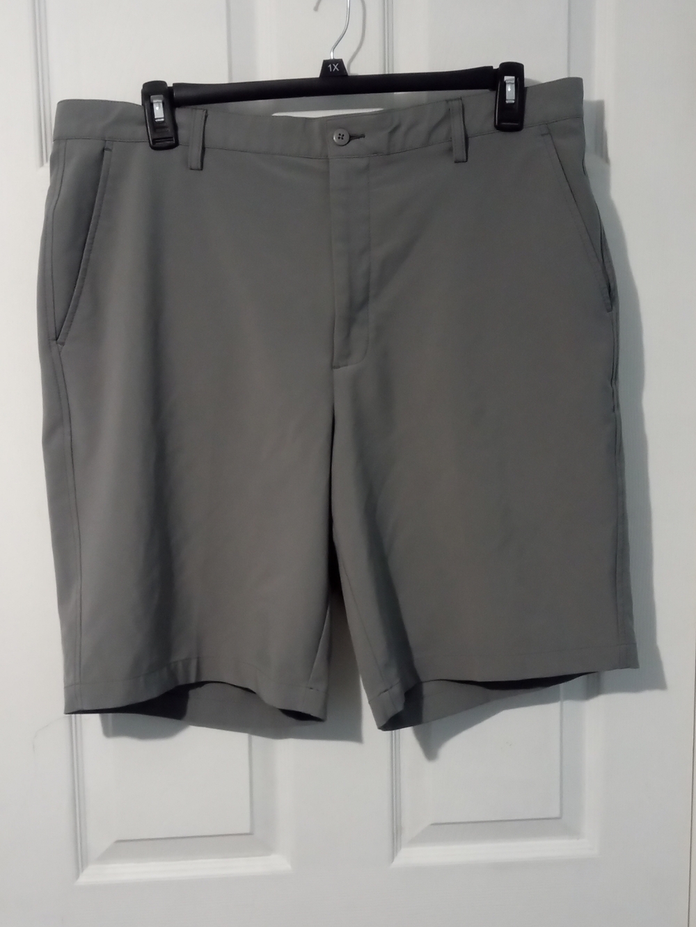 FootJoy Men's Light Gray Flat Front Golf Shorts